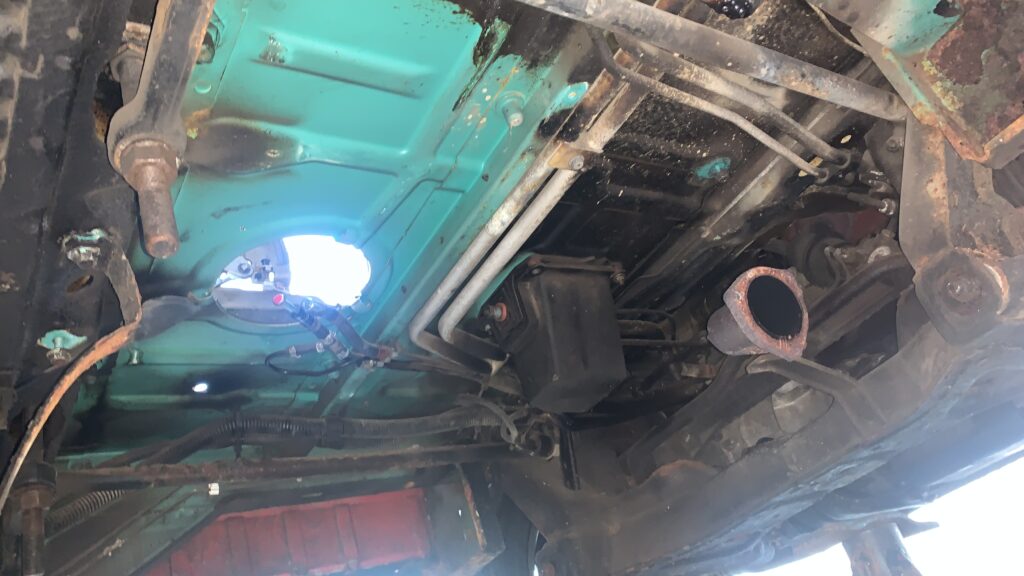 VW T4 Wagenheberaufnahme Schritt 2