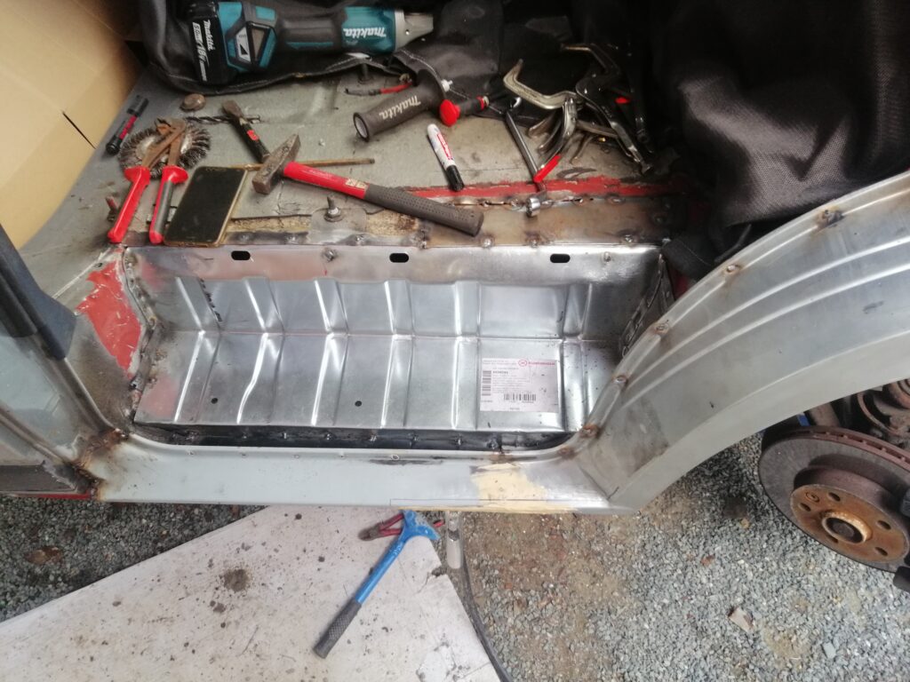 Vw T4 Verstärkungsblech Beifahrerseite Schritt 4