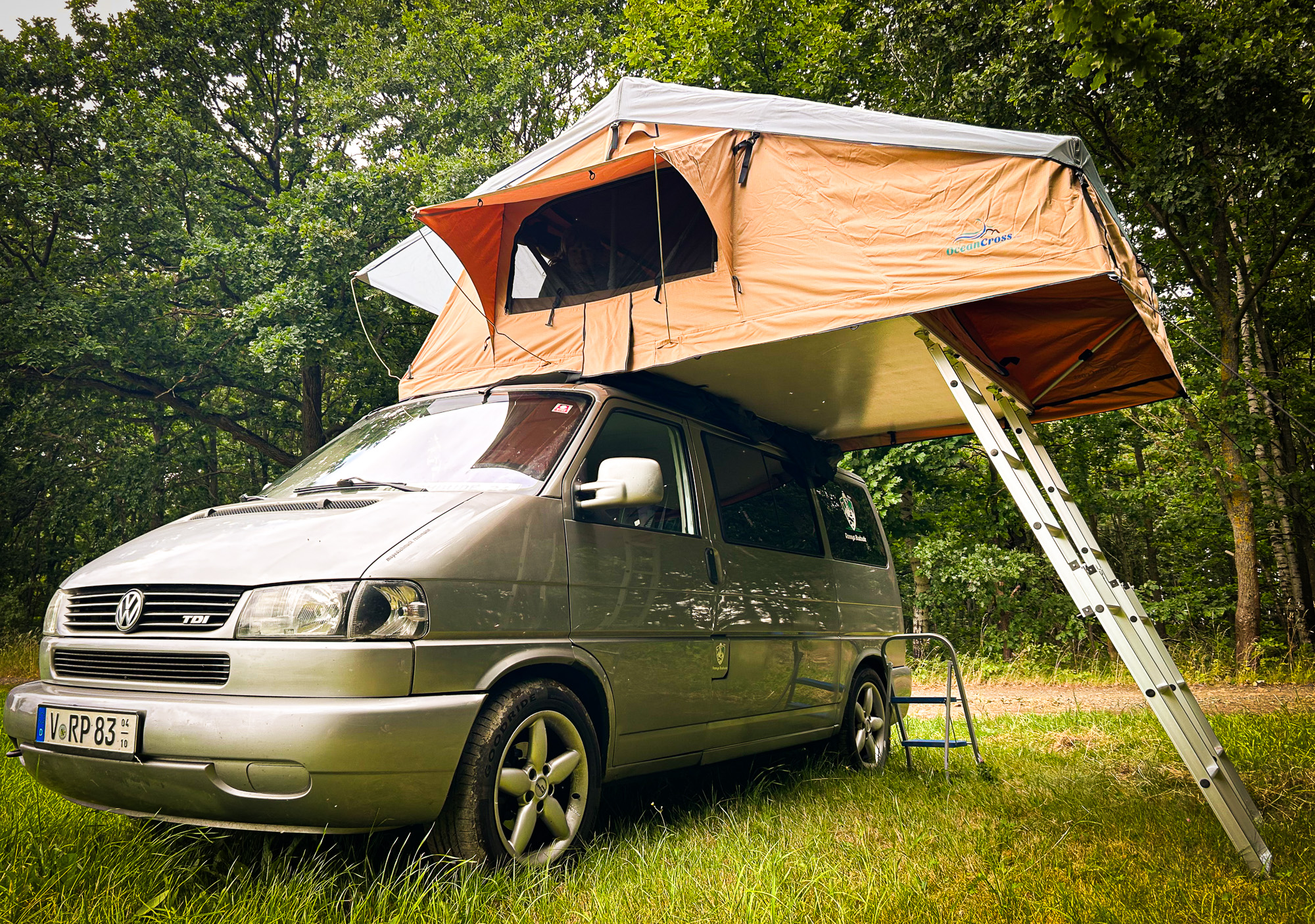 Dachzelt auf dem VW T4 – Freiheit auf vier Rädern