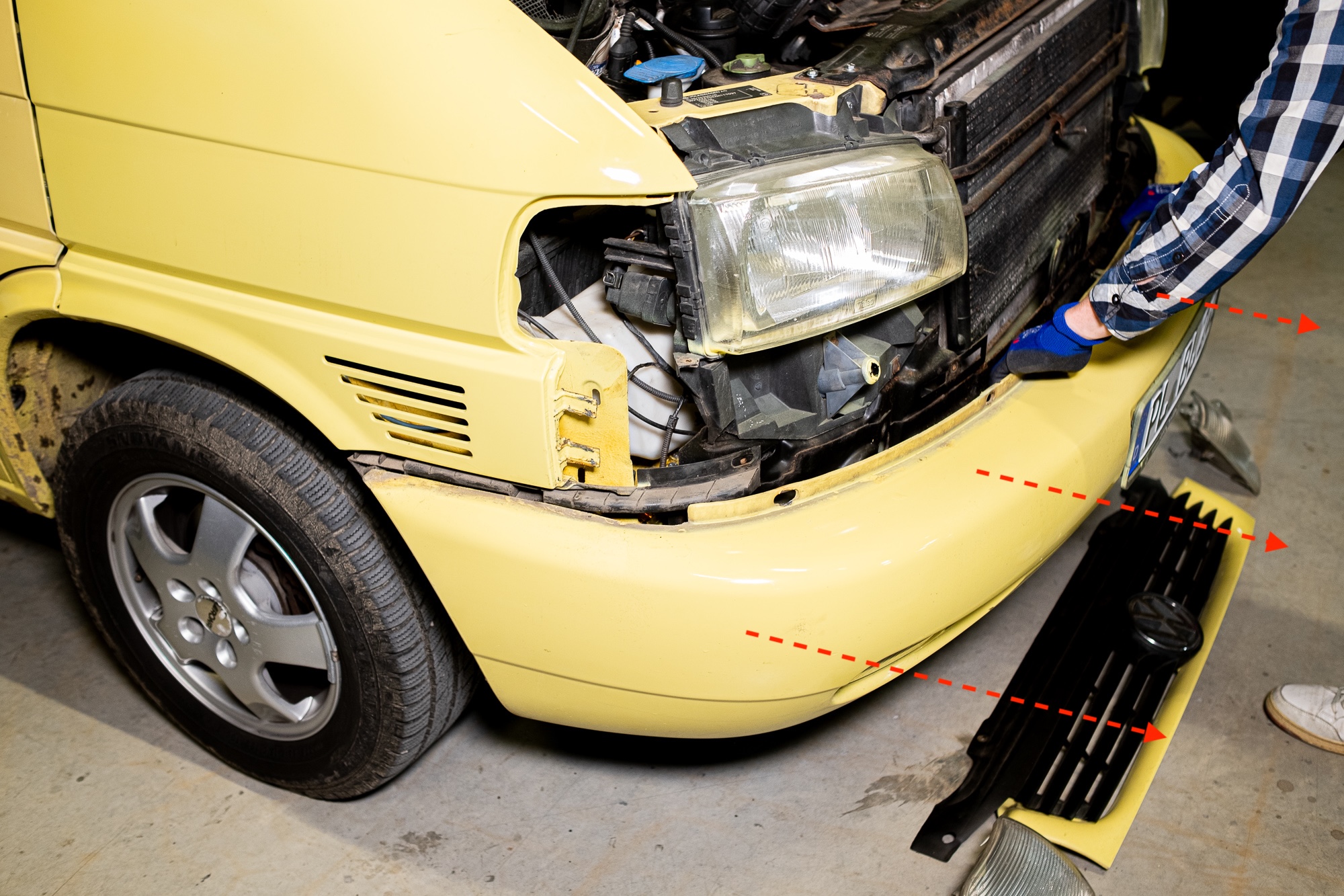 Stoßstange abziehen VW T4